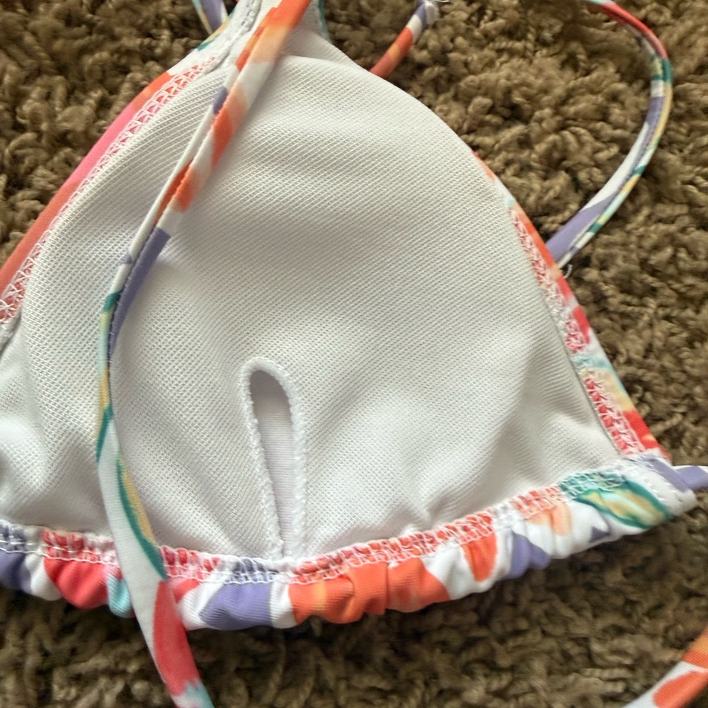 Floral Sliding Tri Bikini Top Karge Removable pads. Coral purple ties - Picture 4 of 9
